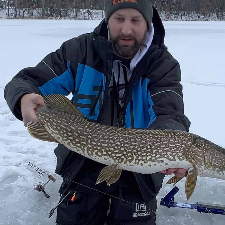 Northern Wisconsin Buzz Bite Report 1-30-2023 AnglingBuzz