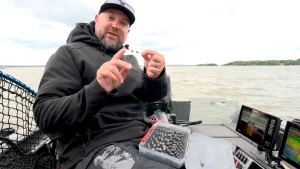 Mastering Minnow Plastics The Ultimate Jig Head Pairings for Multi Species Success